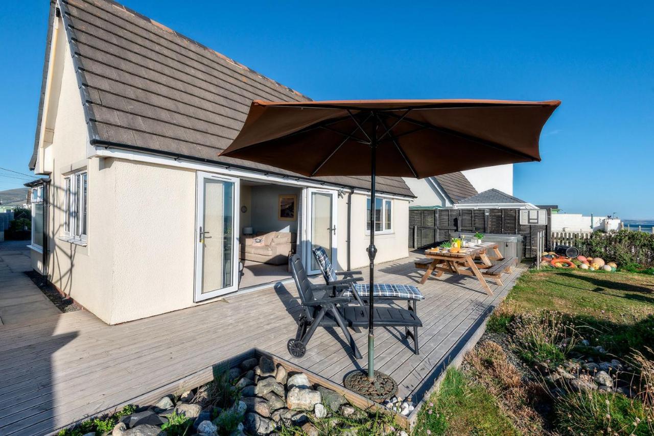 Sound Of The Sea, Beach Front Bungalow With Hot Tub, In טיווין מראה חיצוני תמונה